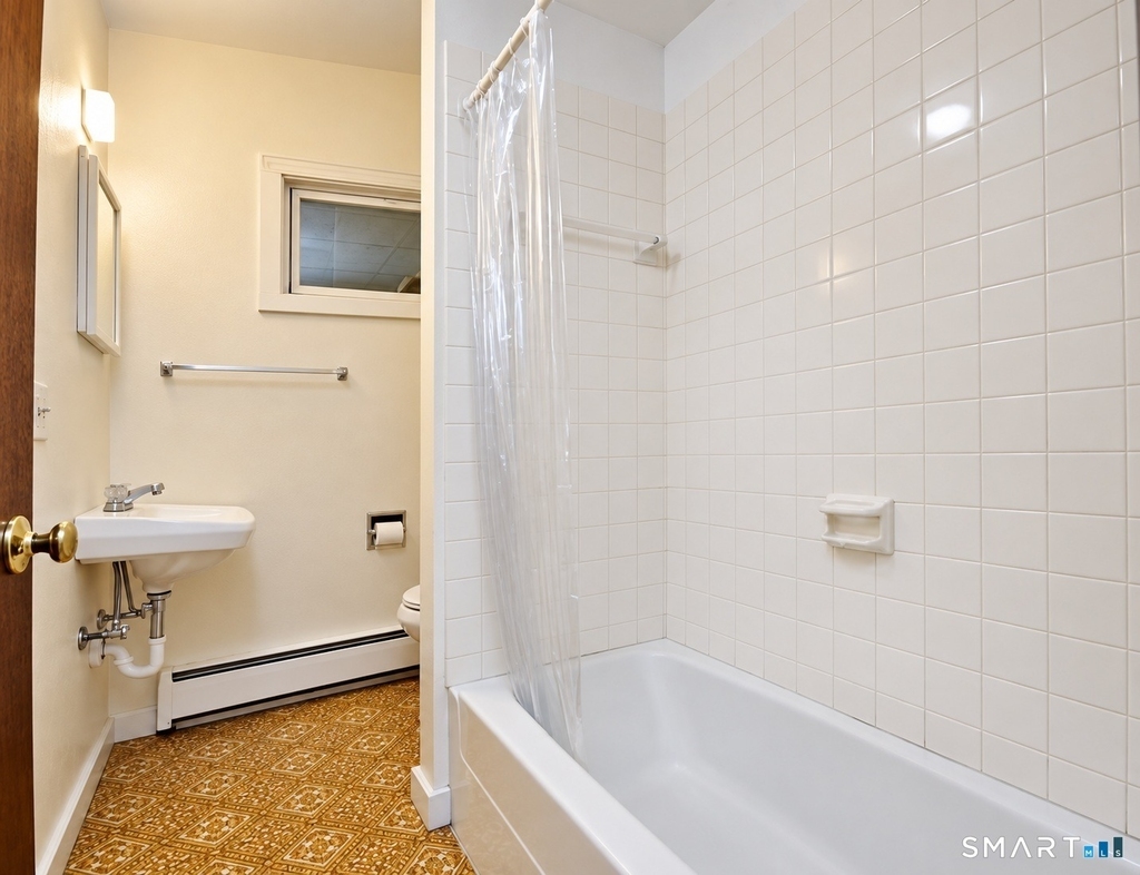 590 Main Street - Photo 8