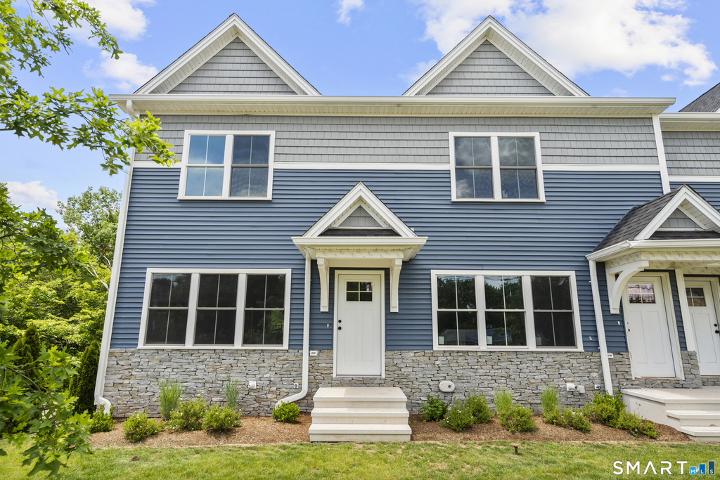 61 West Street - Photo 1