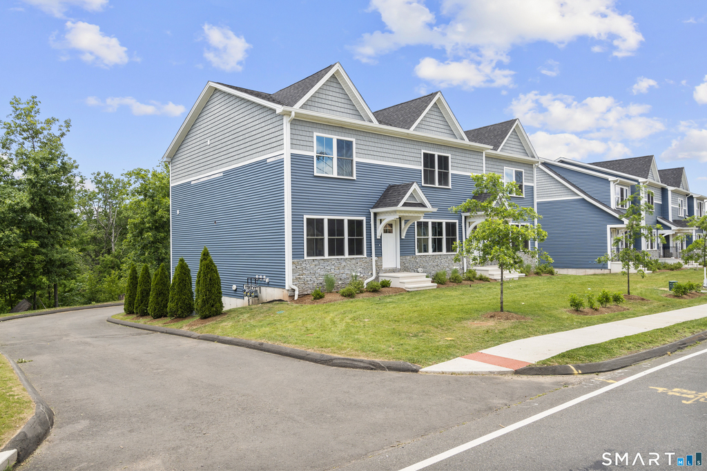 61 West Street - Photo 2
