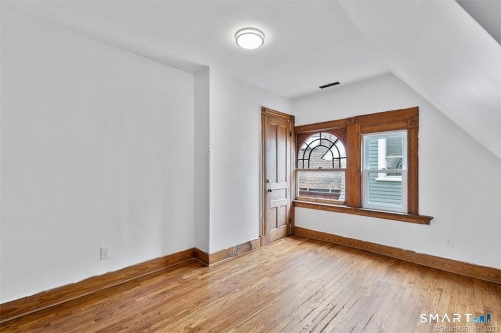 131 Dwight Street - Photo 17