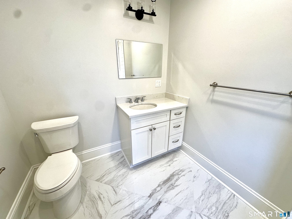 370 Stratfield Road - Photo 8