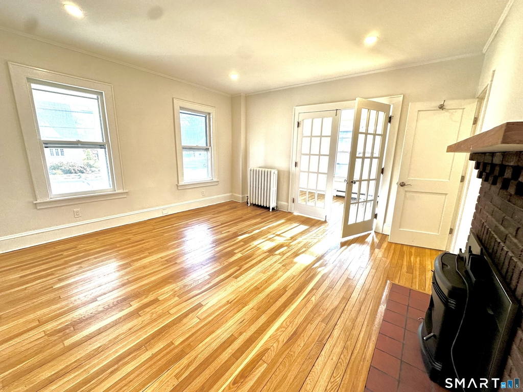 370 Stratfield Road - Photo 16