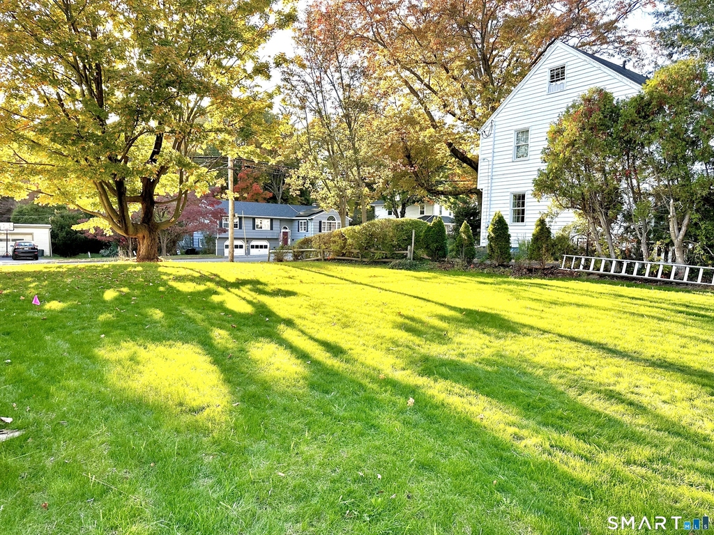 370 Stratfield Road - Photo 21