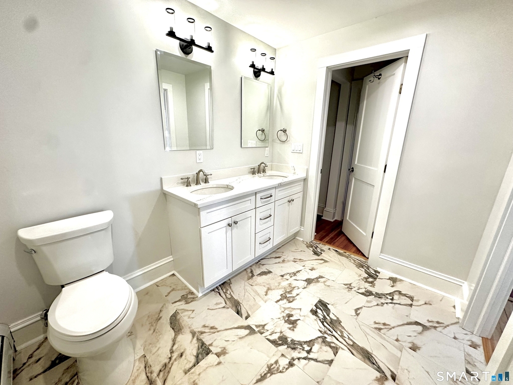 370 Stratfield Road - Photo 12