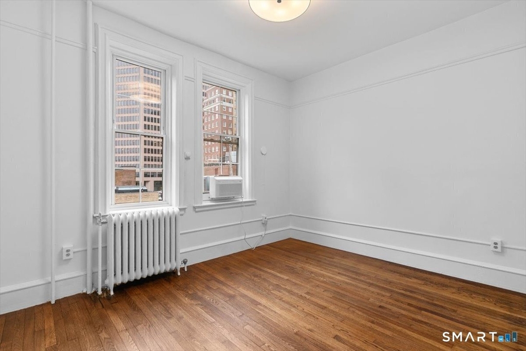 284 Orange Street - Photo 13
