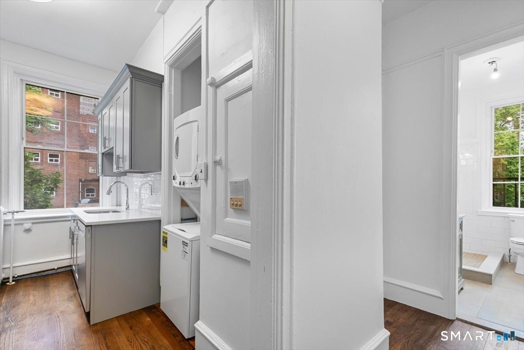 284 Orange Street - Photo 5