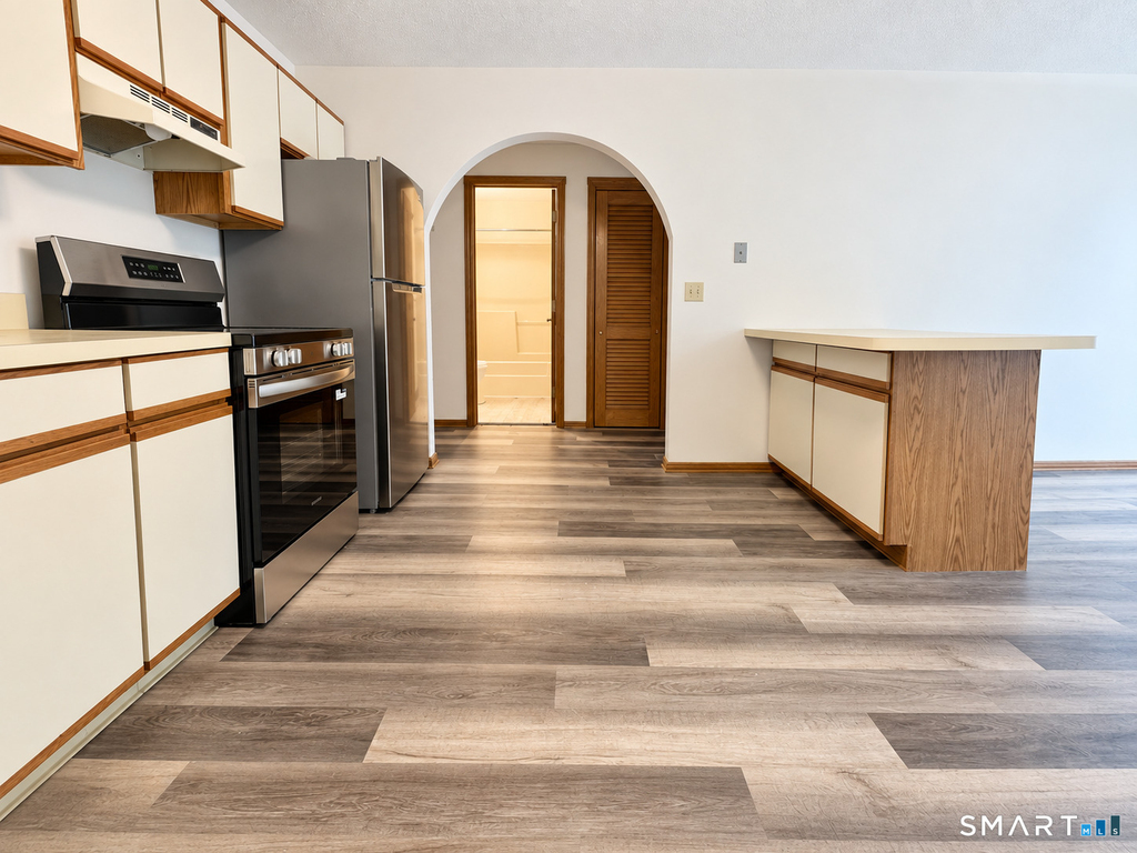 24 West Road - Photo 4