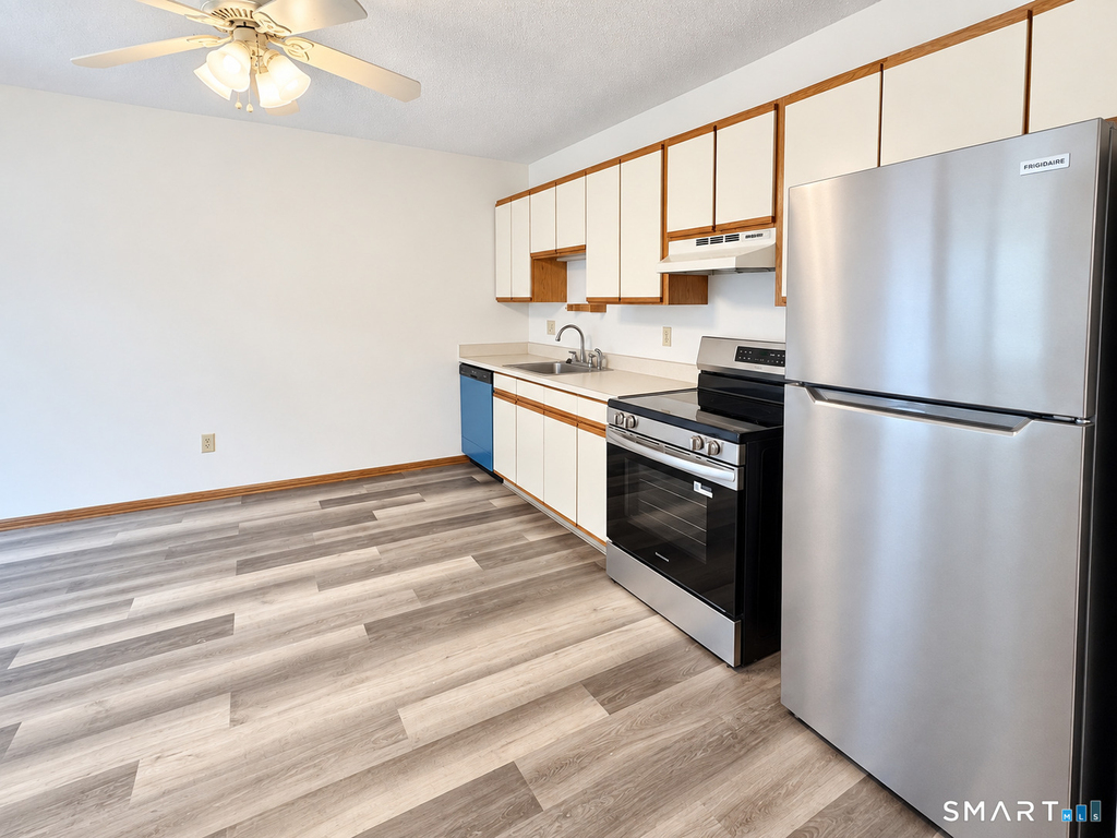 24 West Road - Photo 2
