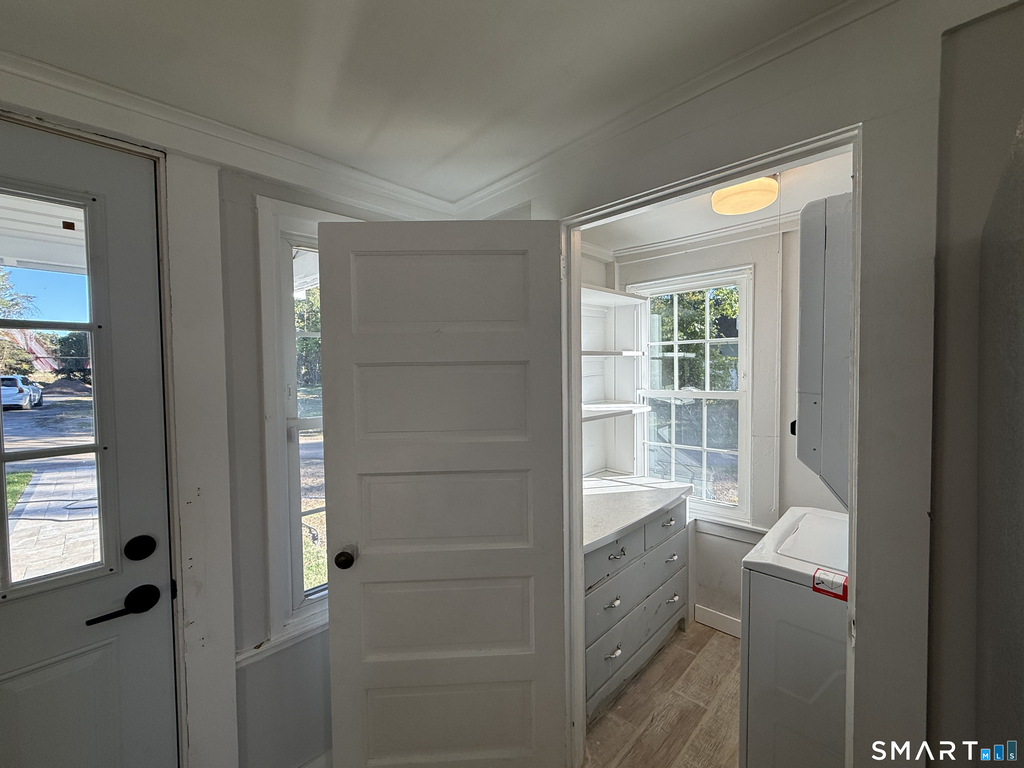 892 Main Street - Photo 3