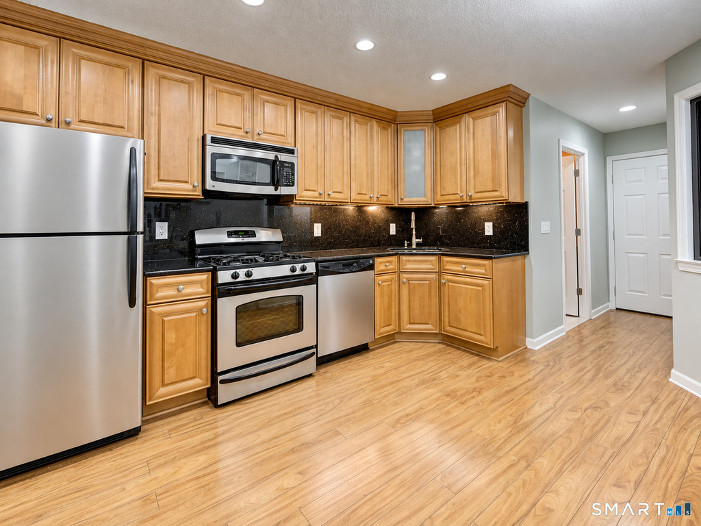 704 Mill Pond Drive - Photo 3