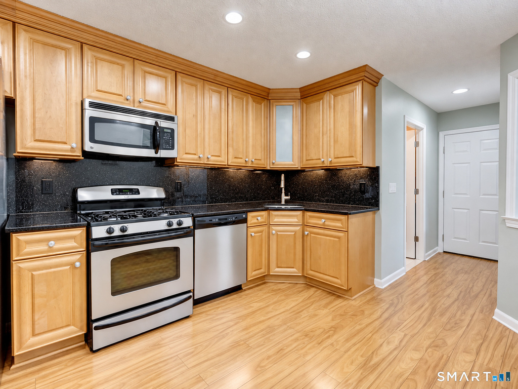 704 Mill Pond Drive - Photo 2