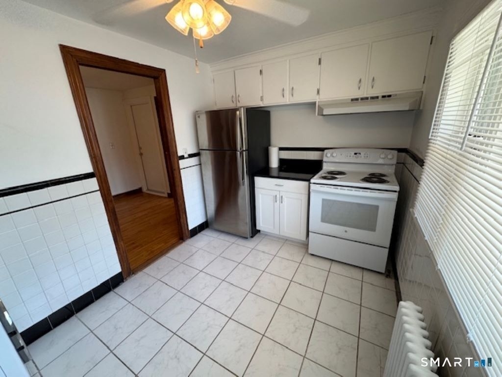 61 Arch Street - Photo 2
