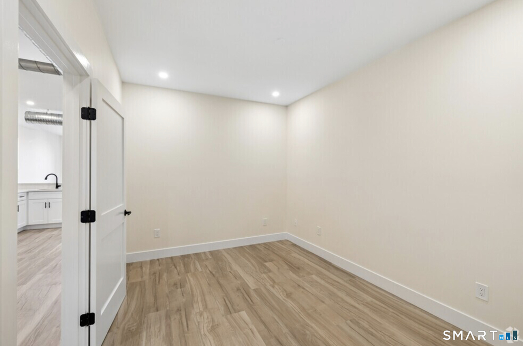 650 Main Street - Photo 5