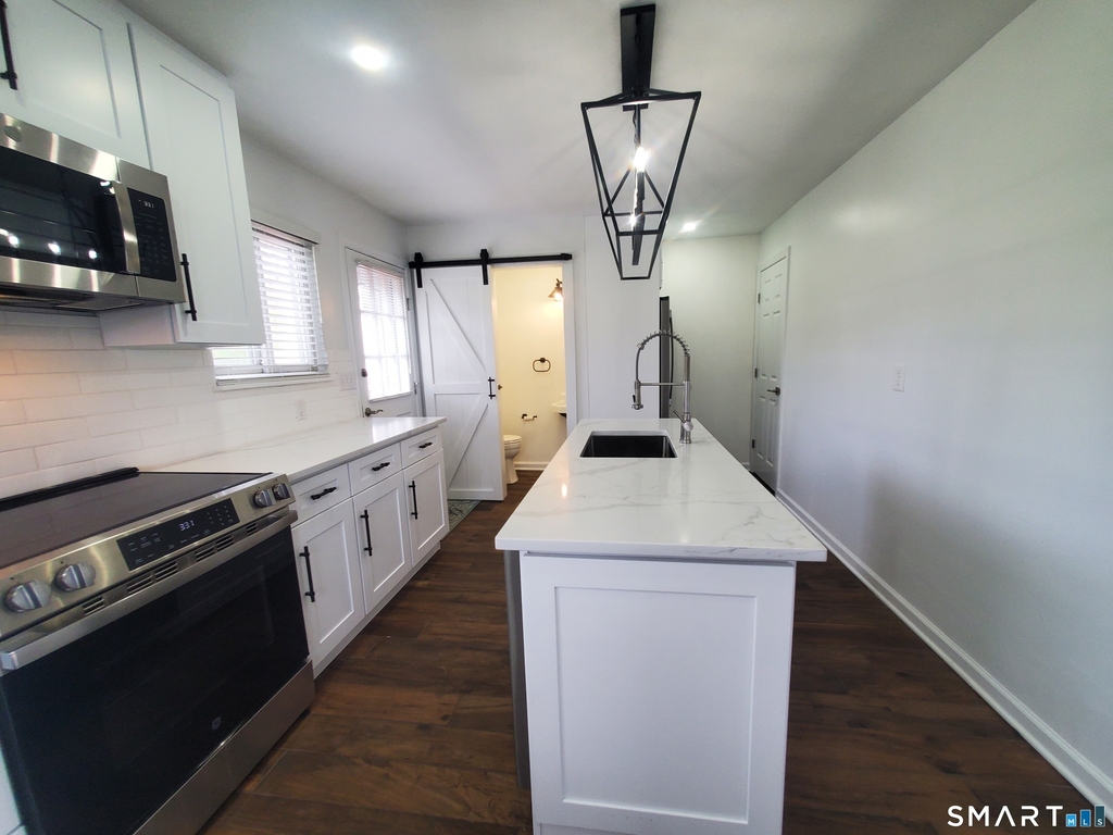 10 Silver Street - Photo 1