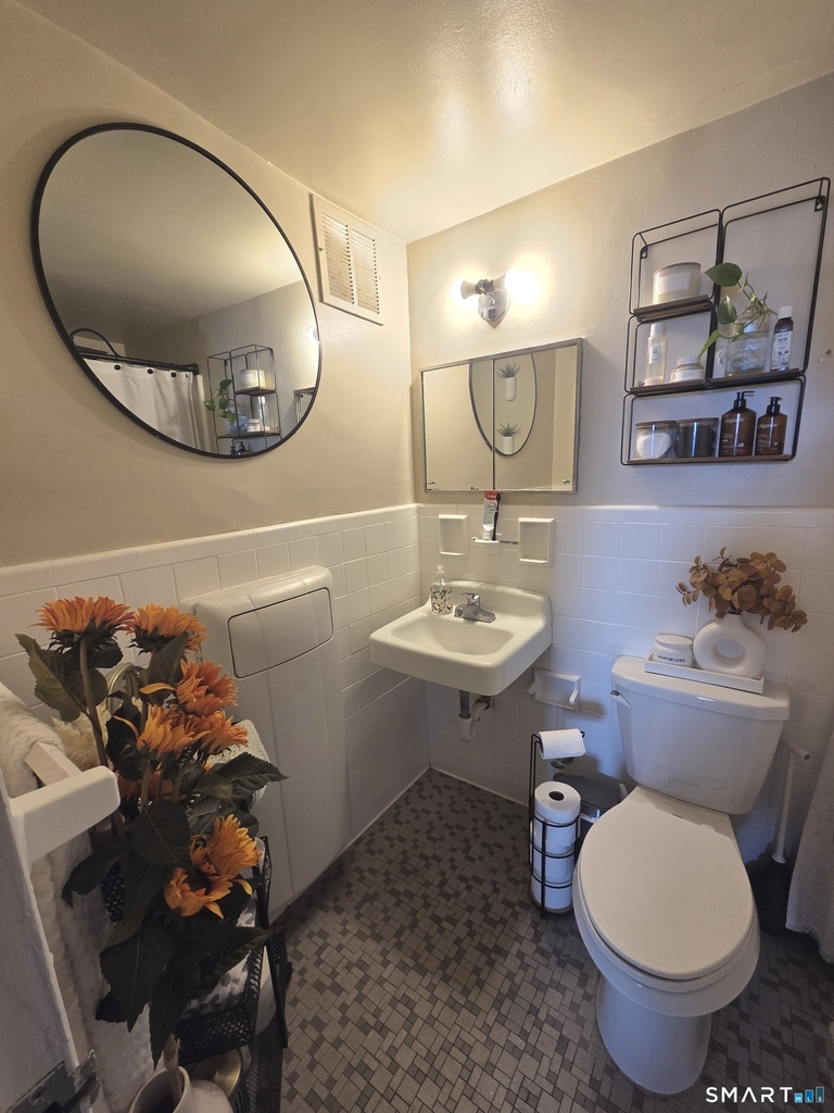 444 Bedford Street - Photo 10