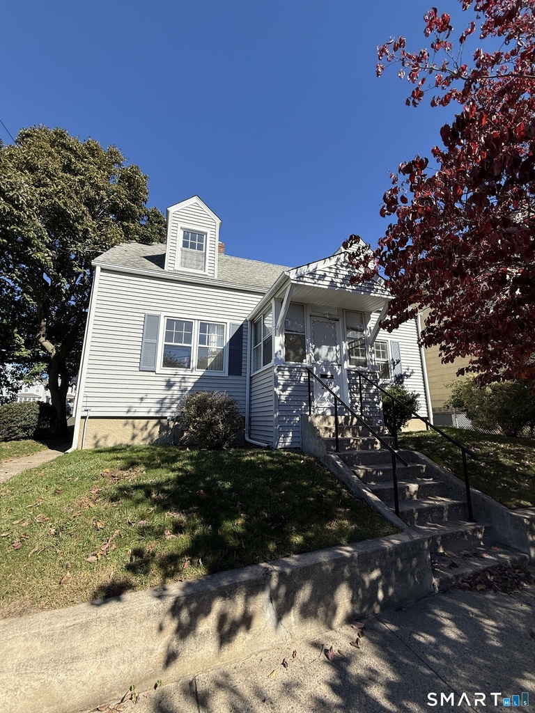 250 Jackson Avenue - Photo 0