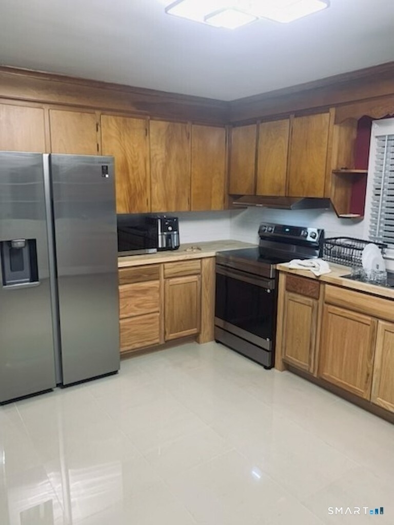 47 Hallock Street - Photo 1