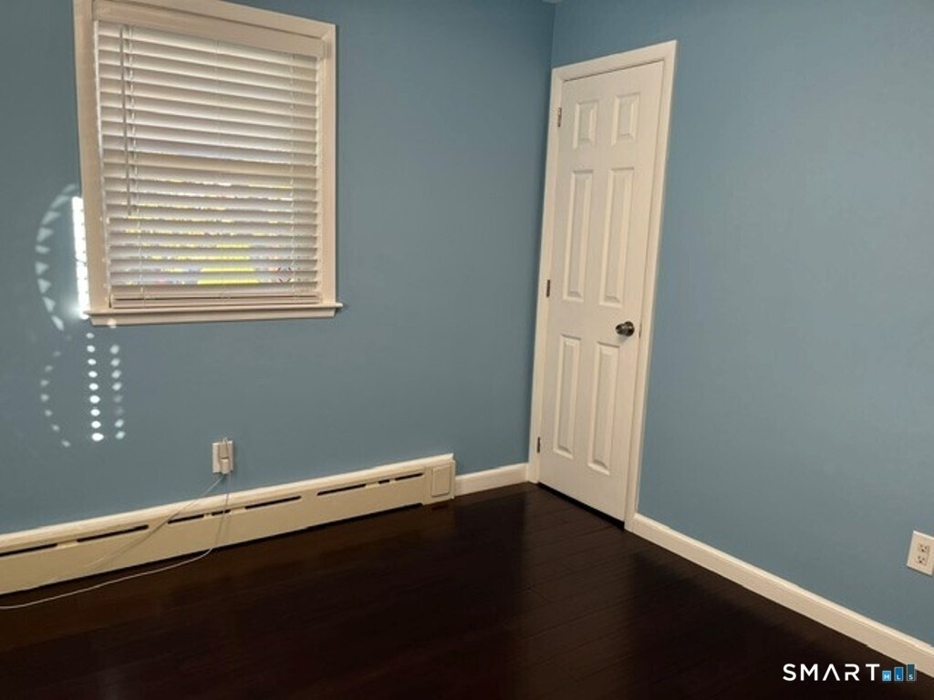 47 Hallock Street - Photo 7