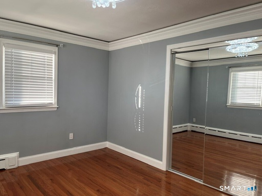 47 Hallock Street - Photo 6
