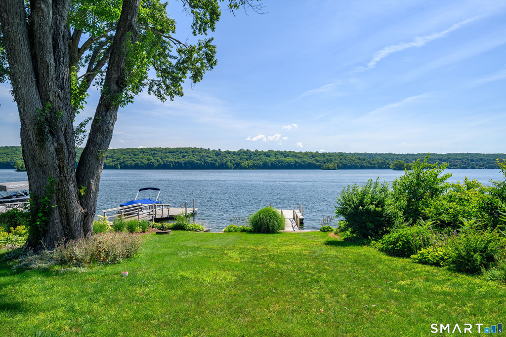 4 Eastview Road - Photo 1