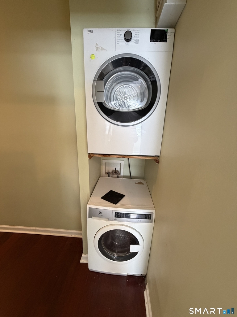 14 Spring Street - Photo 2