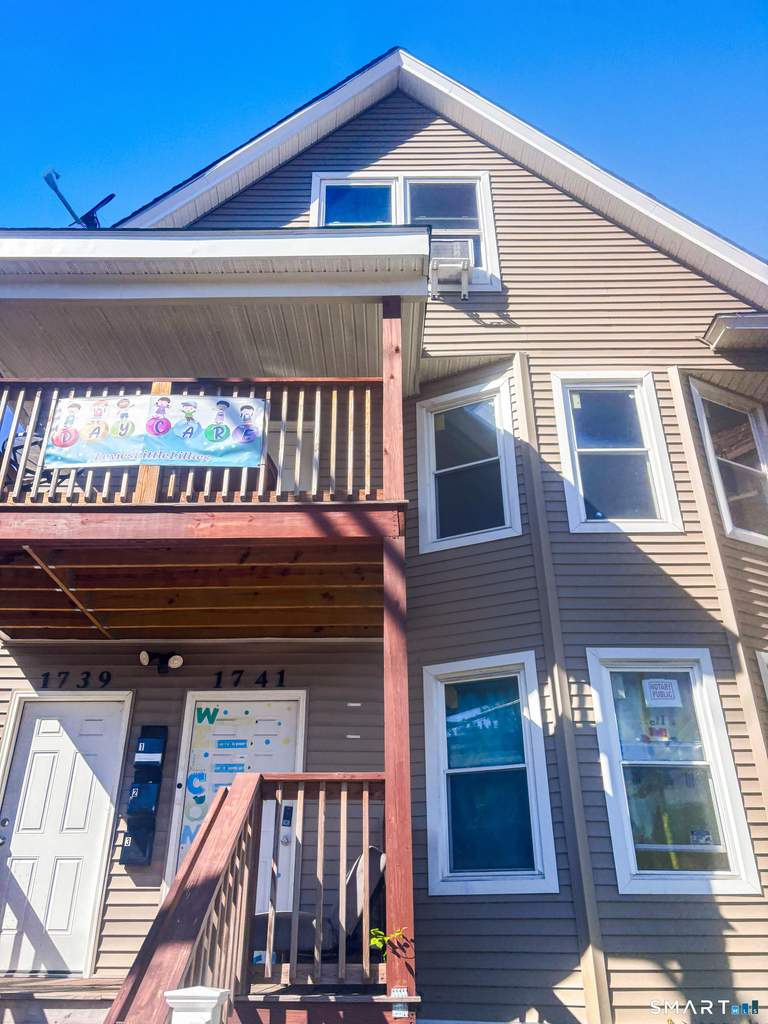 1739 Stratford Avenue - Photo 1