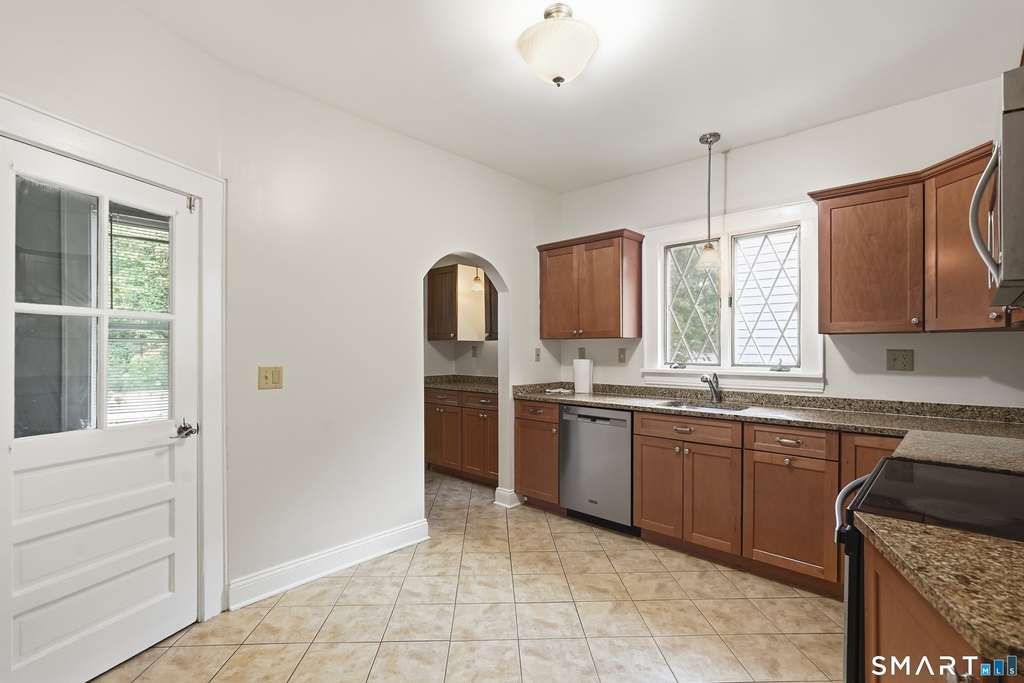 144 Flushing Avenue - Photo 10