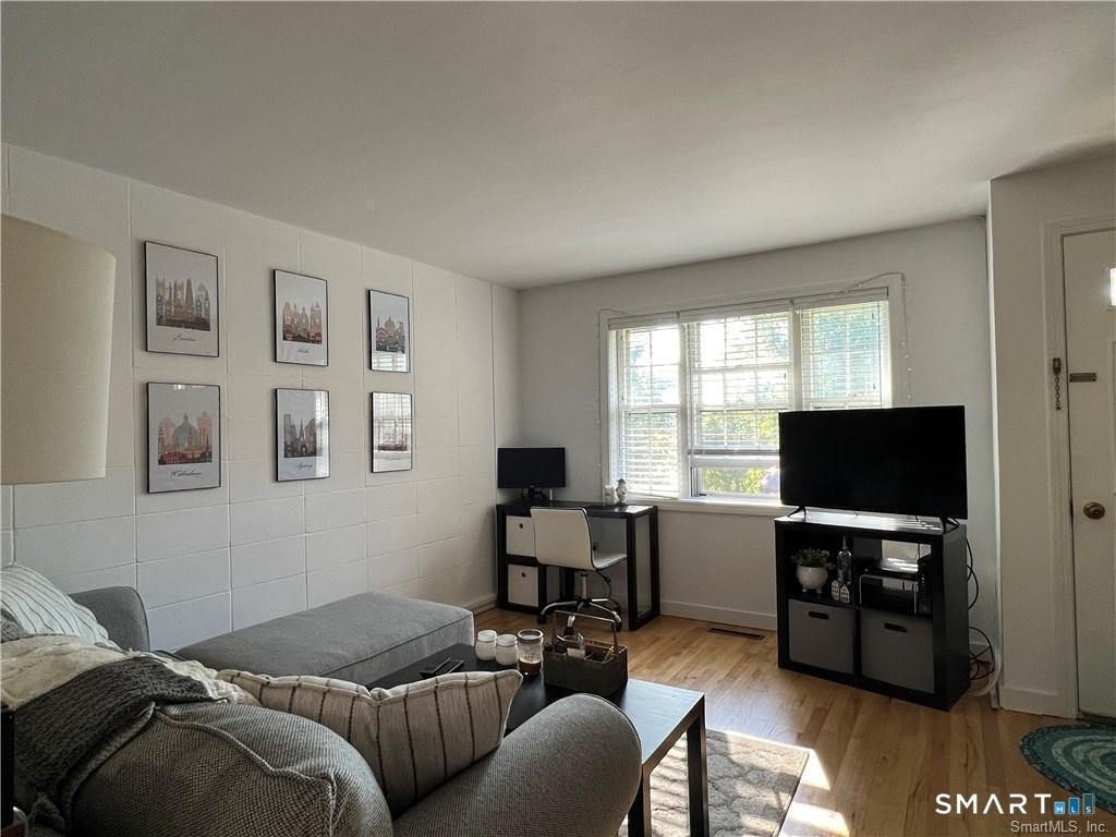 159 East Main Street - Photo 3