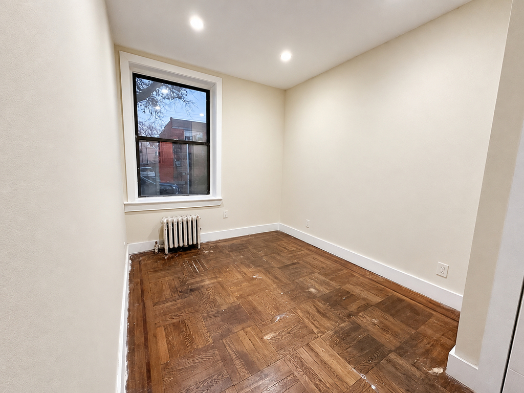 8630 23rd Avenue - Photo 4