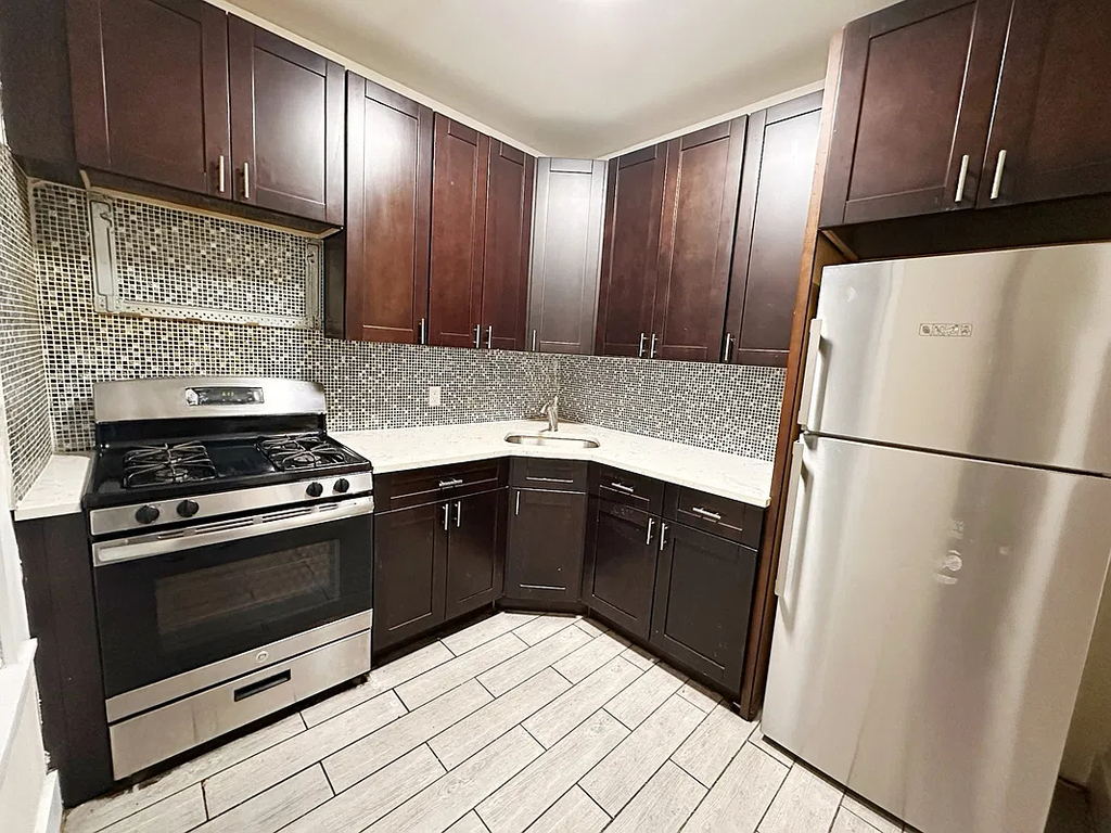 8630 23rd Avenue - Photo 4