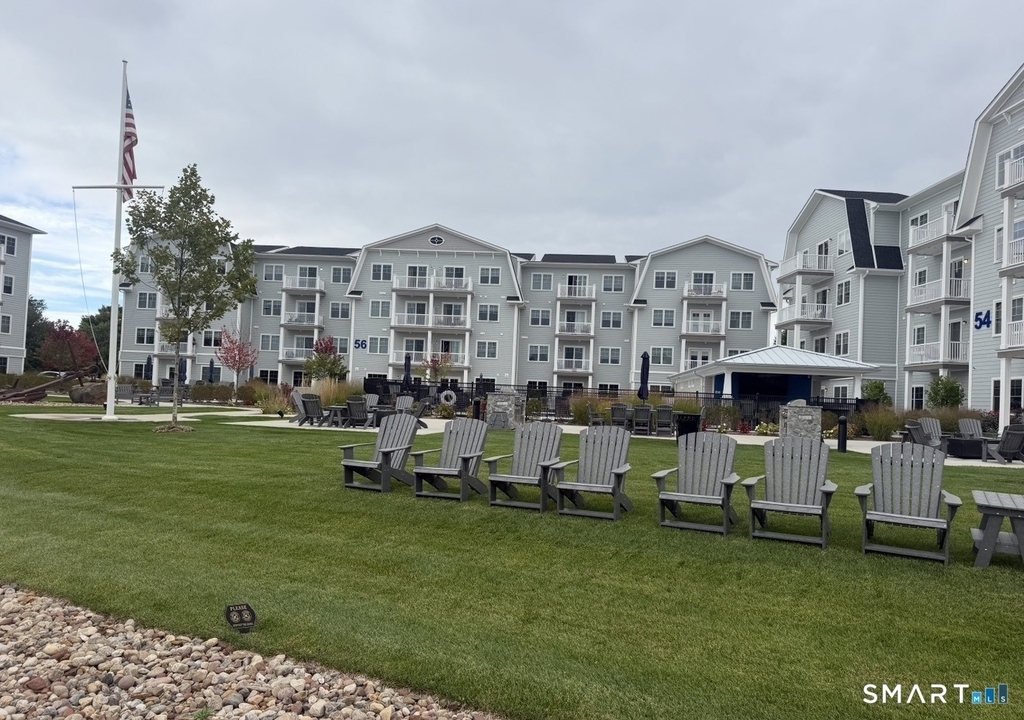 58 58 Maple St Street - Photo 3