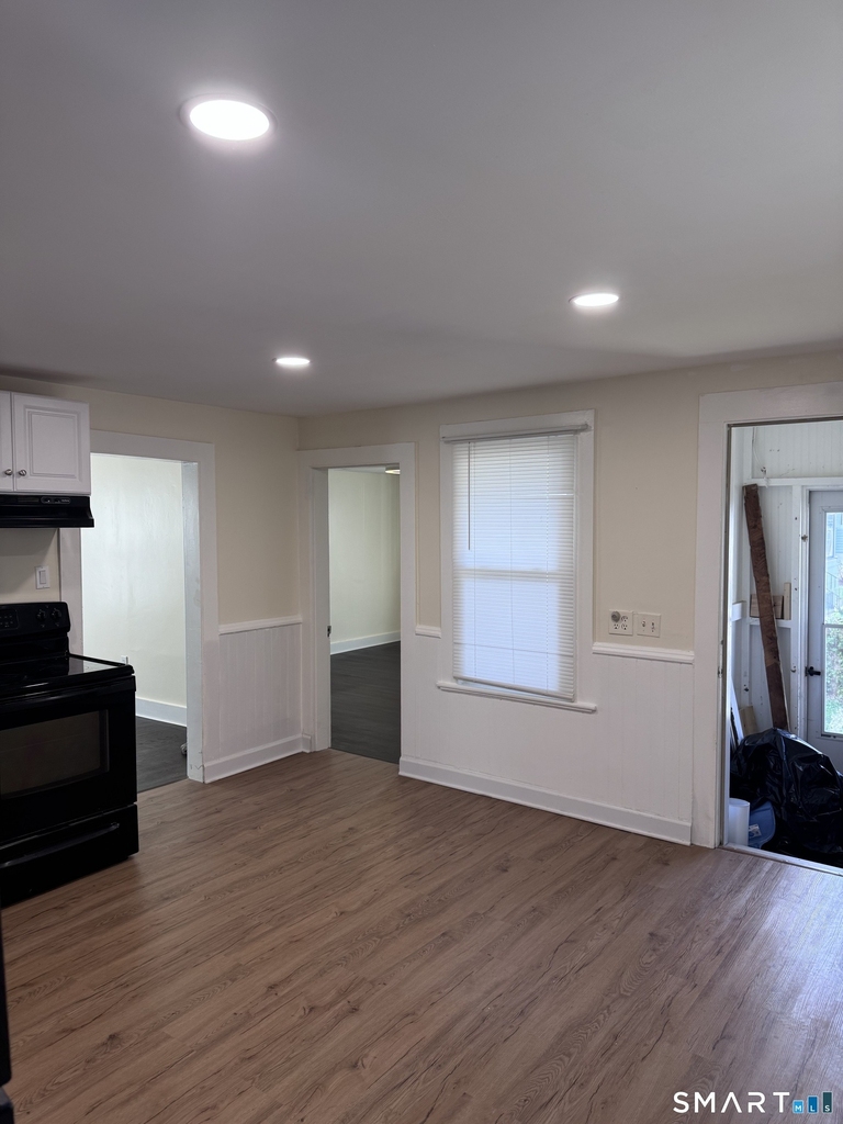 232 Hawkins Street - Photo 10