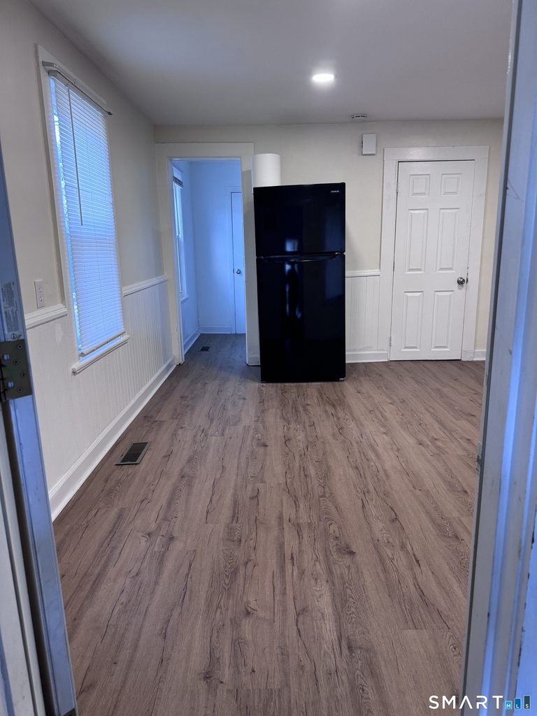 232 Hawkins Street - Photo 4