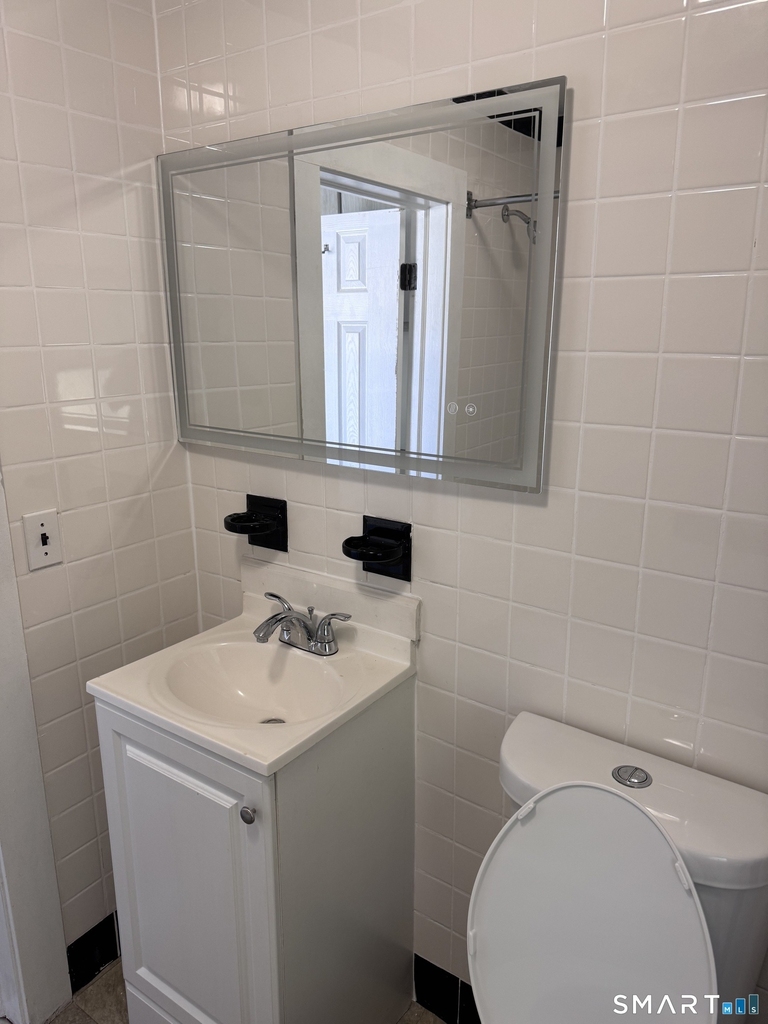 232 Hawkins Street - Photo 8