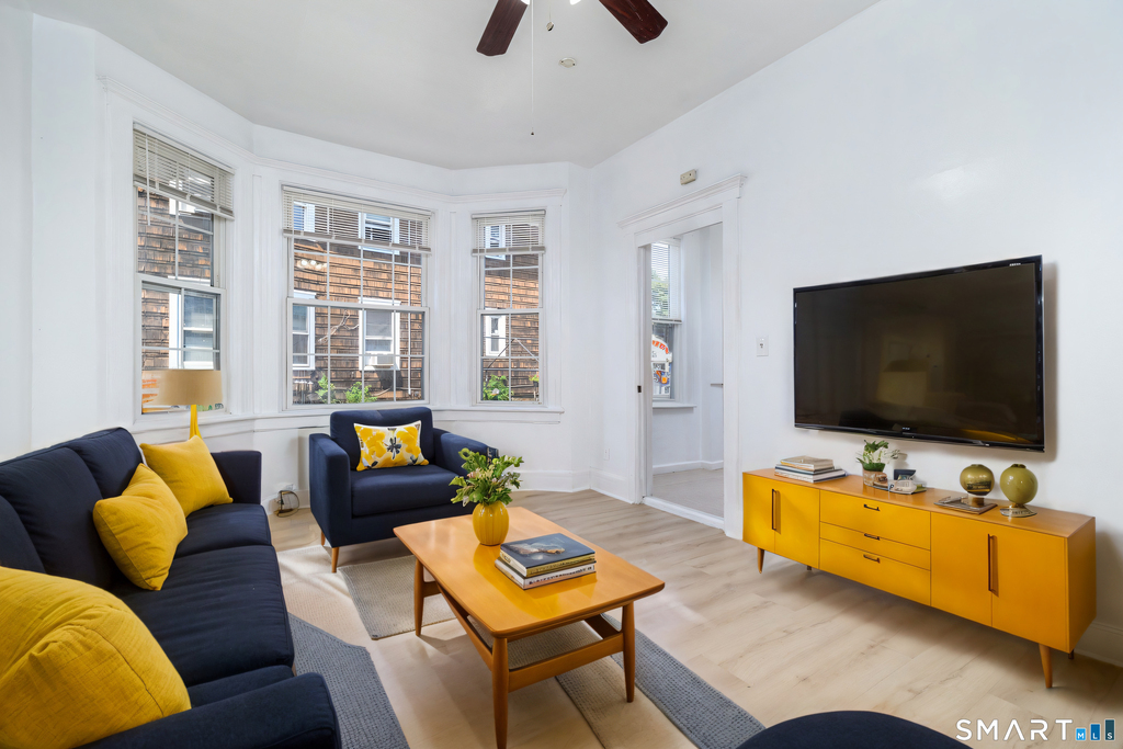 269 Washington Boulevard - Photo 0