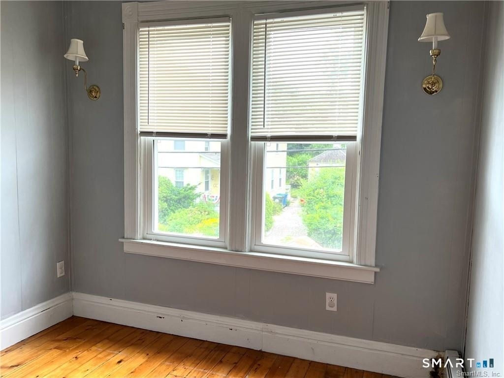 130 Platt Avenue - Photo 5
