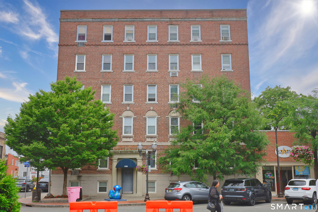 218 Bedford Street - Photo 1