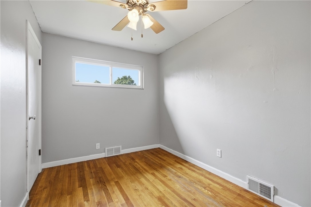 1630 Old Brodhead Rd - Photo 9