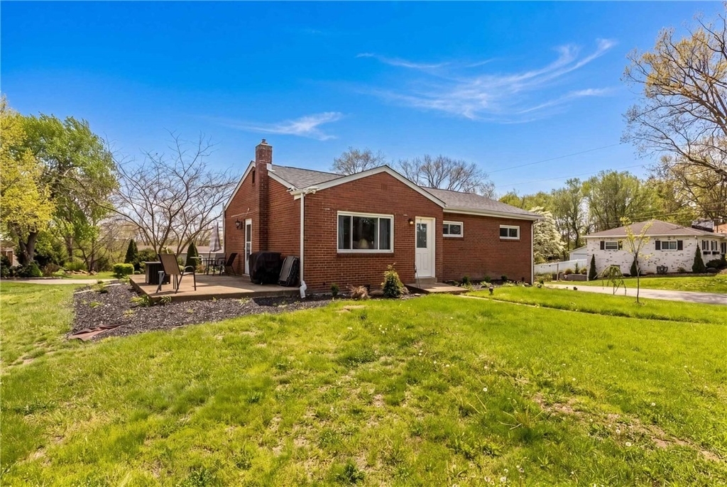 1630 Old Brodhead Rd - Photo 1
