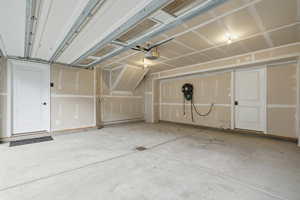 1204 Pointe View Drive - Photo 35