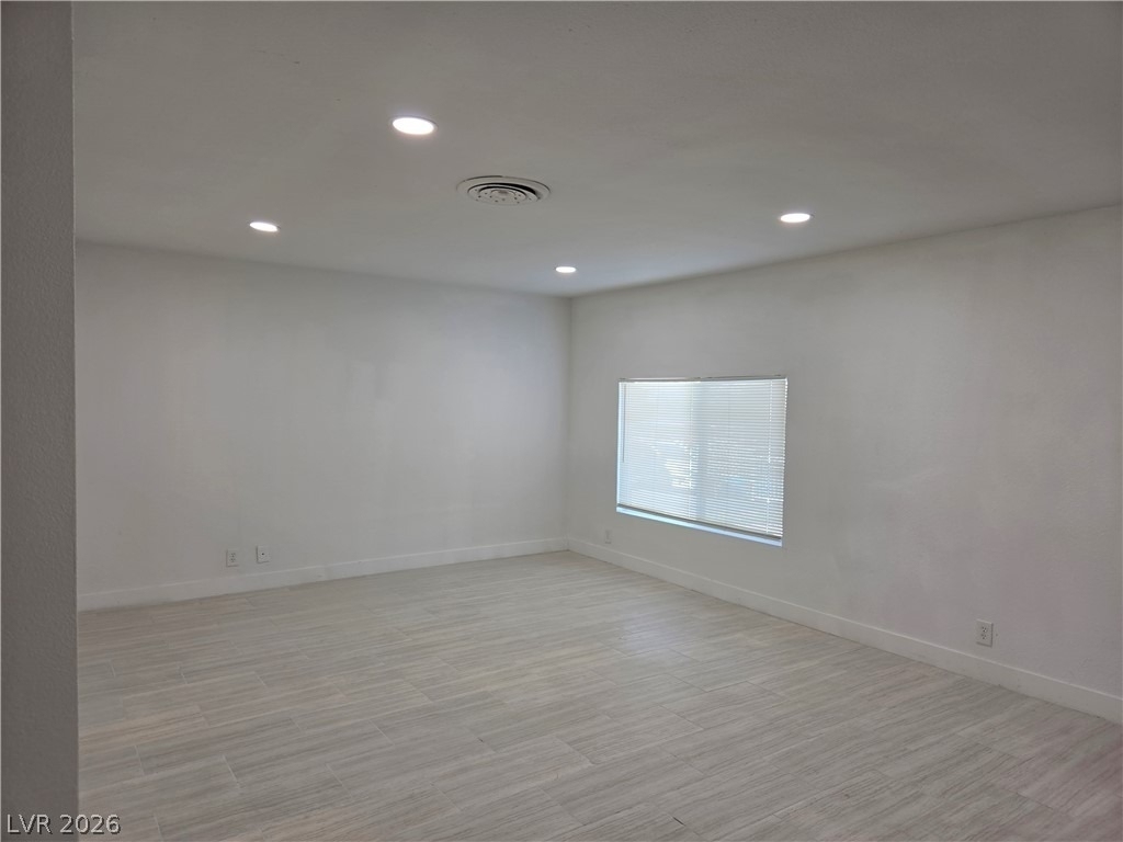 3175 Palmdale Street - Photo 2