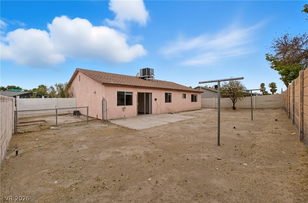4732 Lakestream Avenue - Photo 23