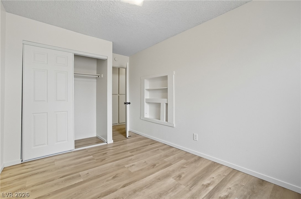 4732 Lakestream Avenue - Photo 16
