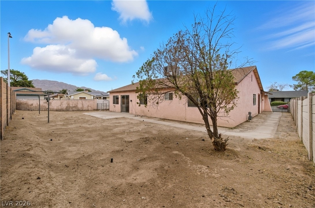 4732 Lakestream Avenue - Photo 24