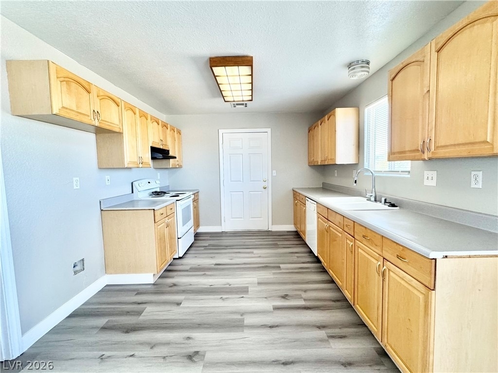 1030 Marne Court - Photo 3
