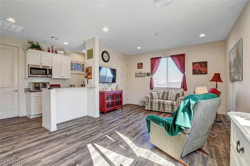 8621 Hickam Avenue - Photo 49