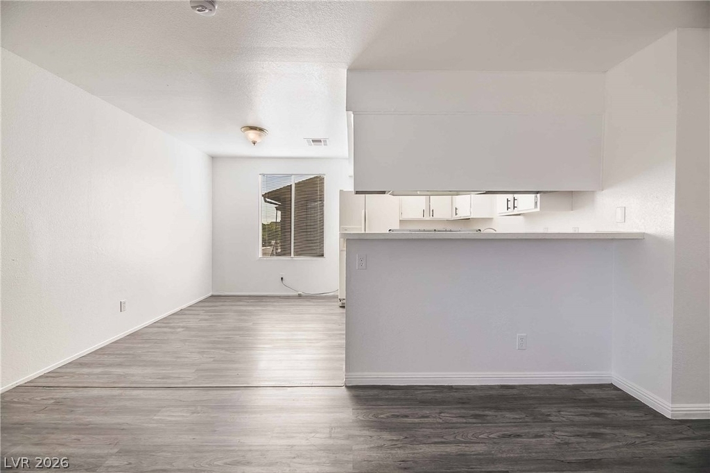 4721 Cessna Avenue - Photo 3