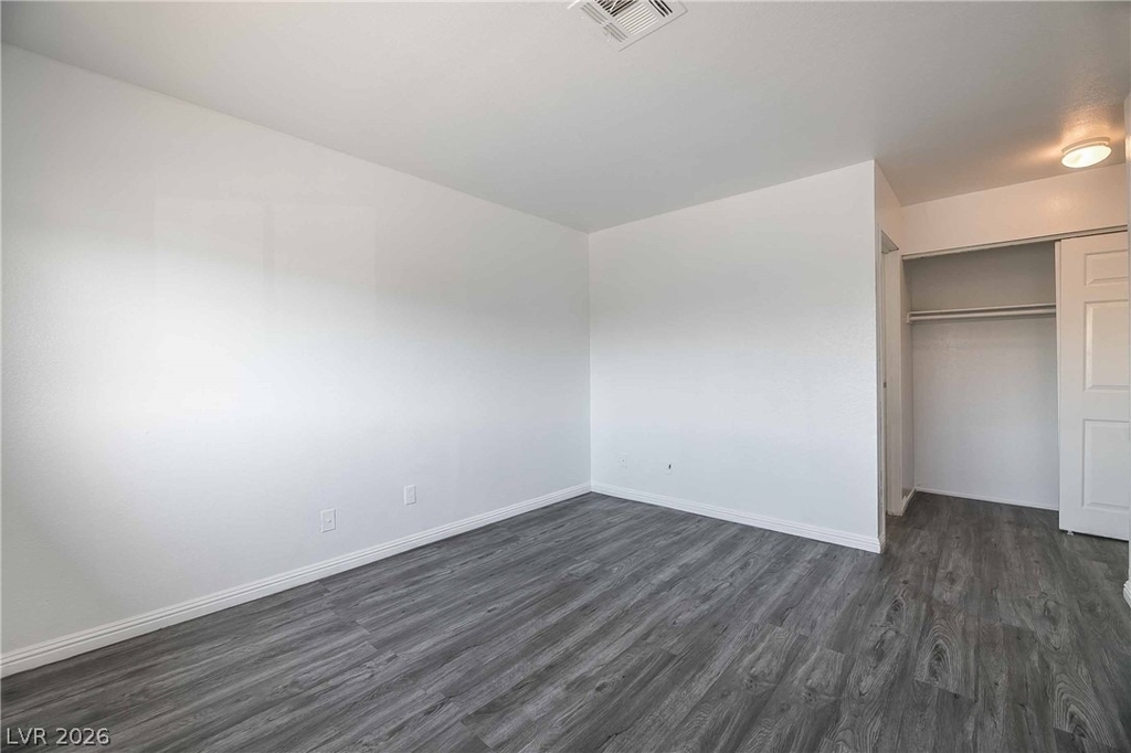 4721 Cessna Avenue - Photo 10