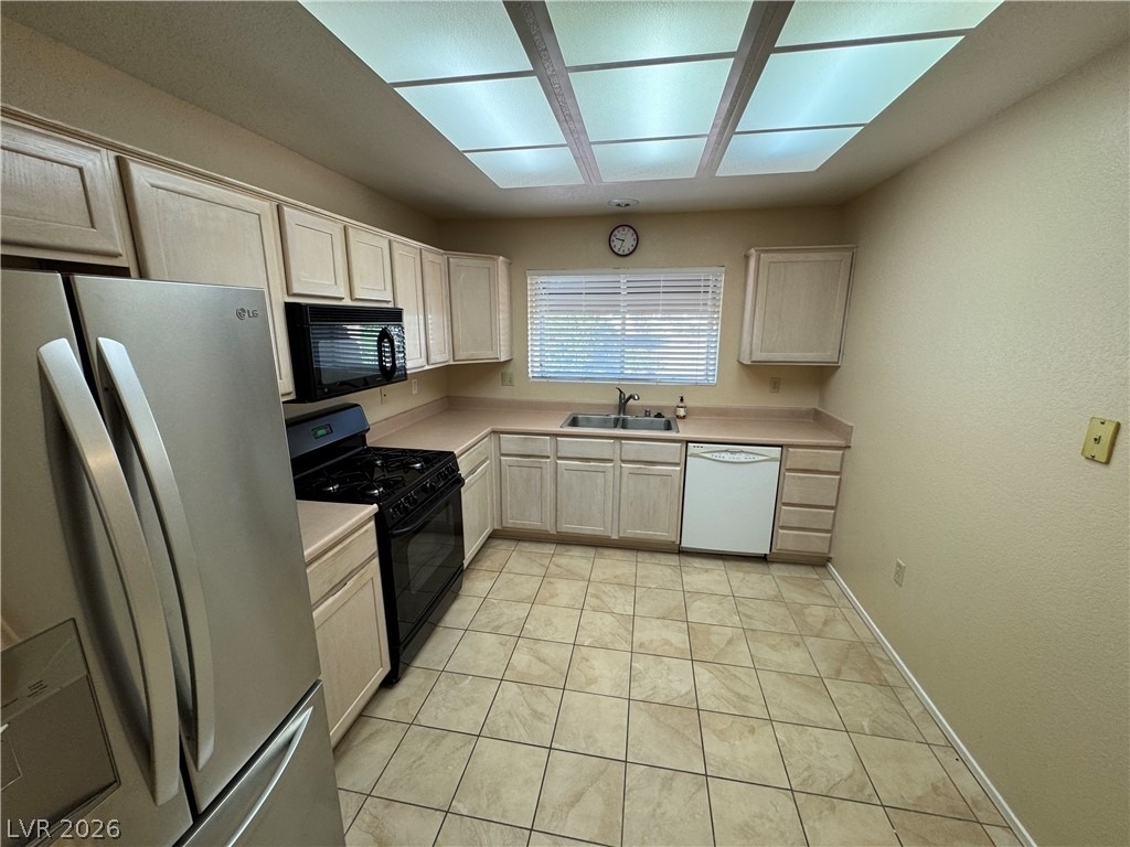 2449 Desert Glen Drive - Photo 13
