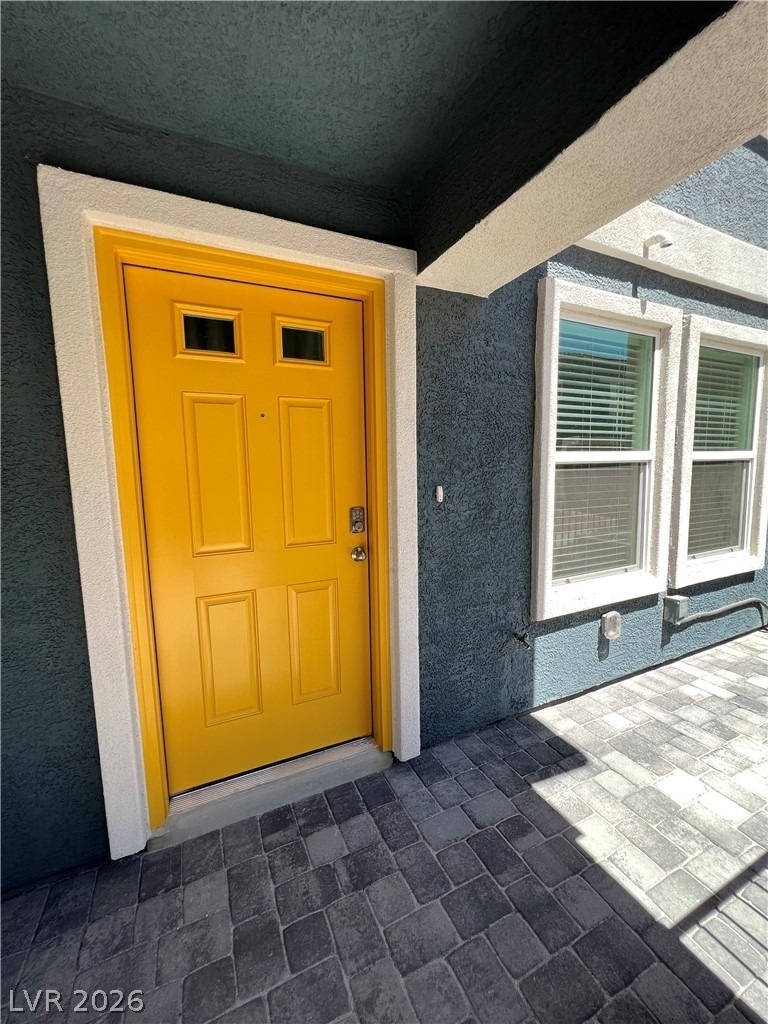 1112 Ruby Sparrow Street - Photo 3